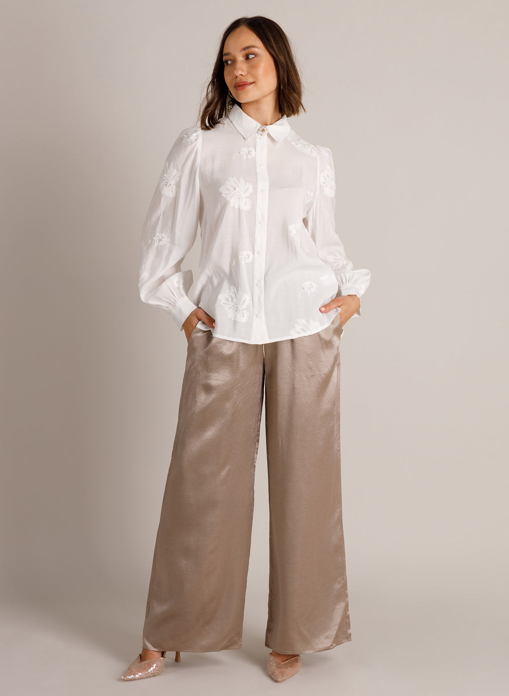 Yest Wynne Pearl Detail Floral Embroidered Blouse