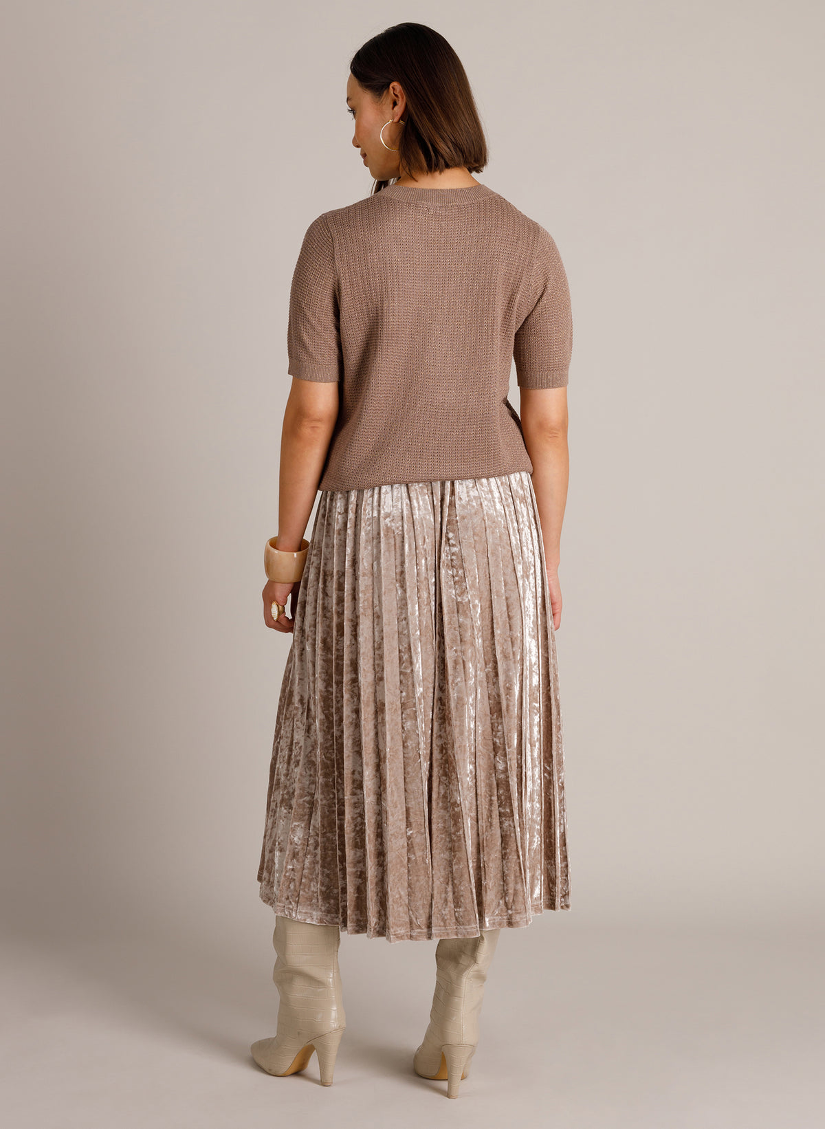 Yest Wermina Pleated Velvet Midi Skirt