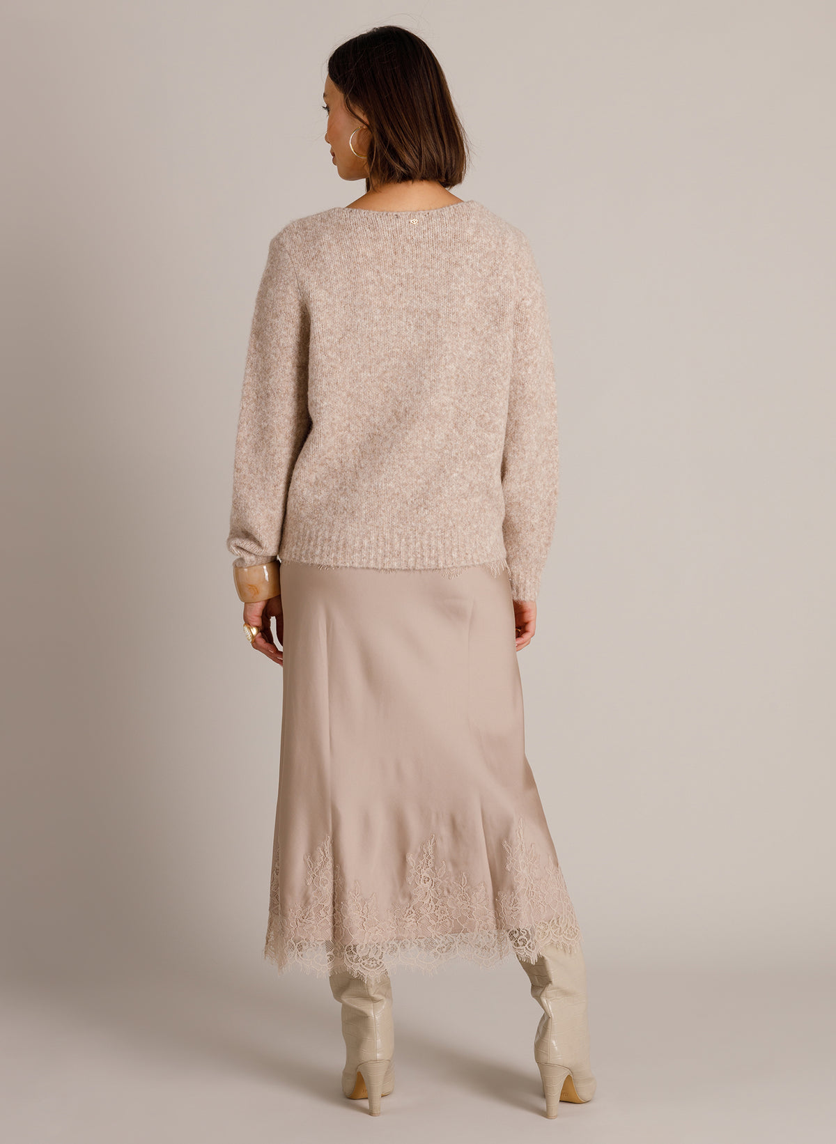 Yest Wismine Soft V-Neck Knit Jumper