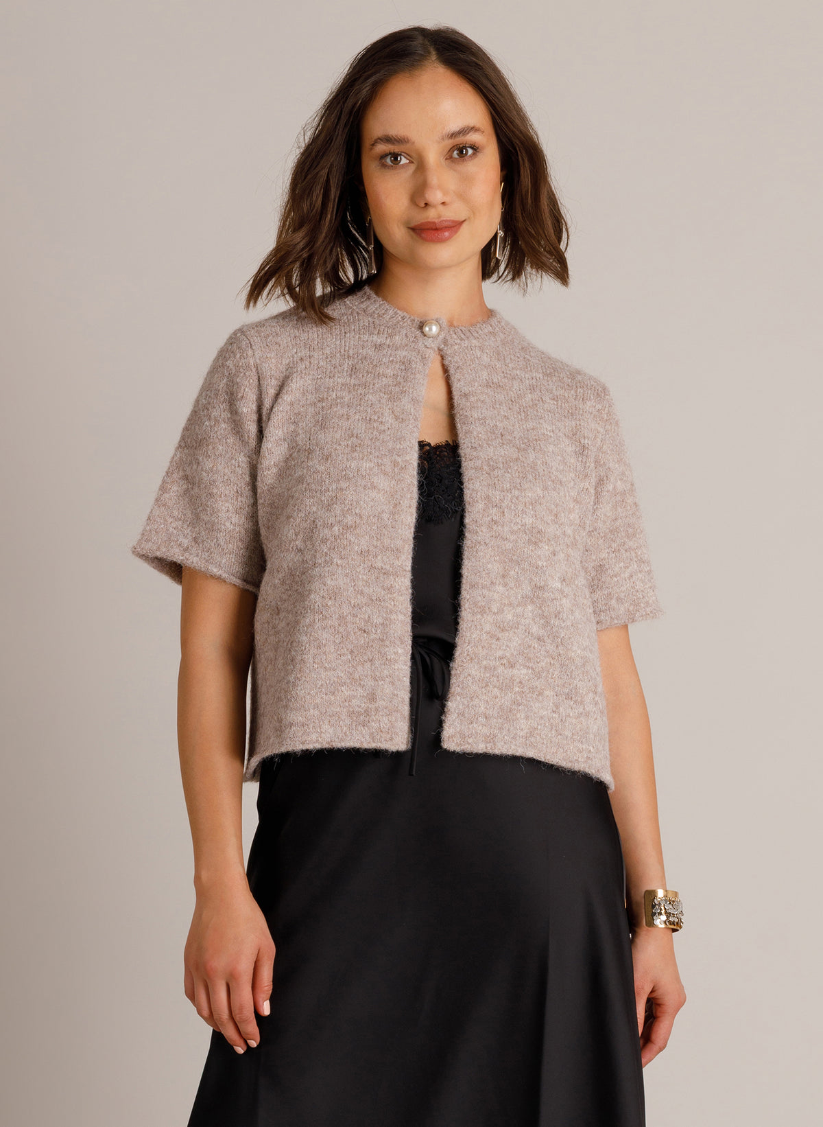 Yest Wenda Pearl Button Short Sleeve Cardigan