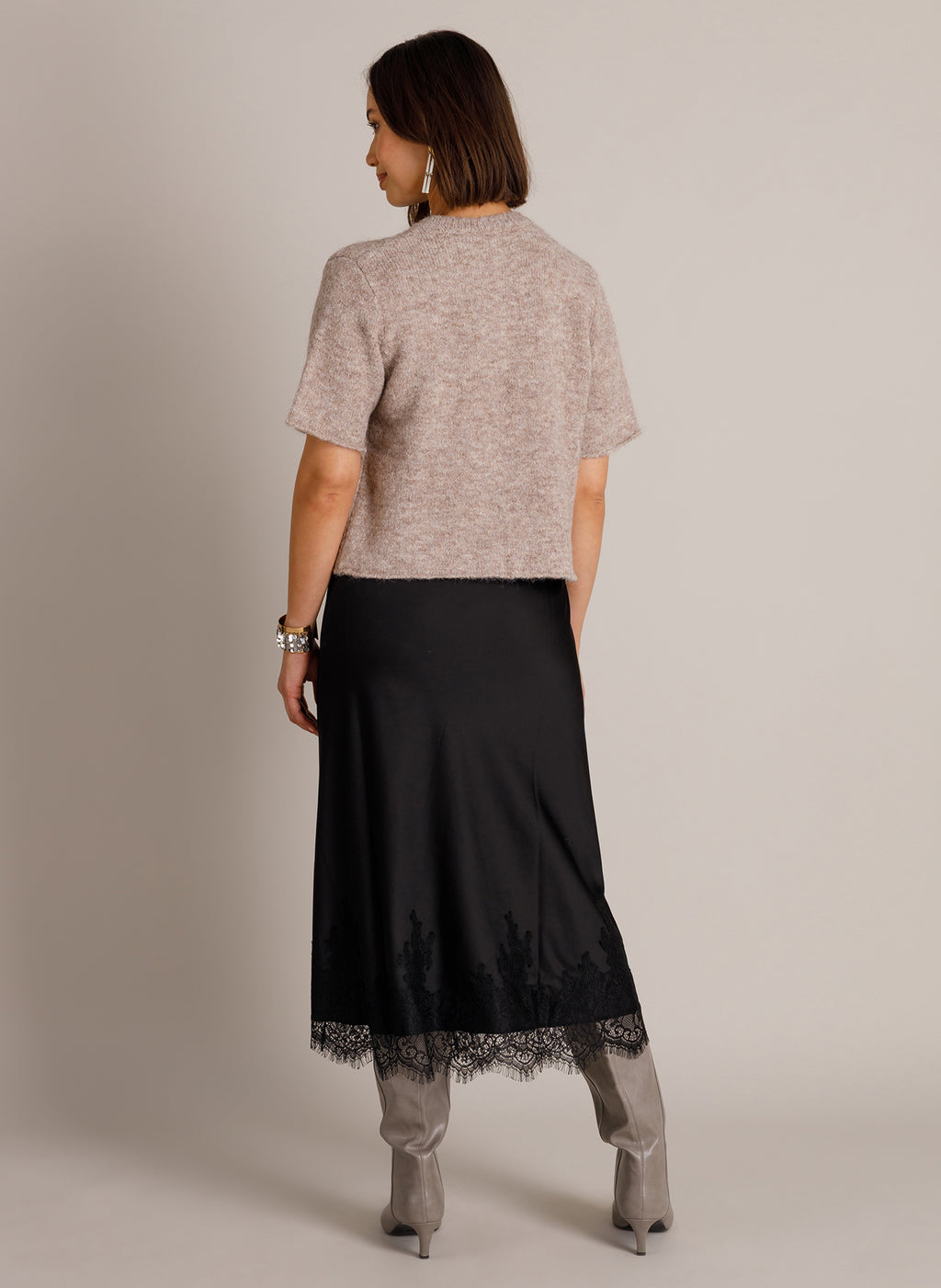 Yest Wenda Pearl Button Short Sleeve Cardigan