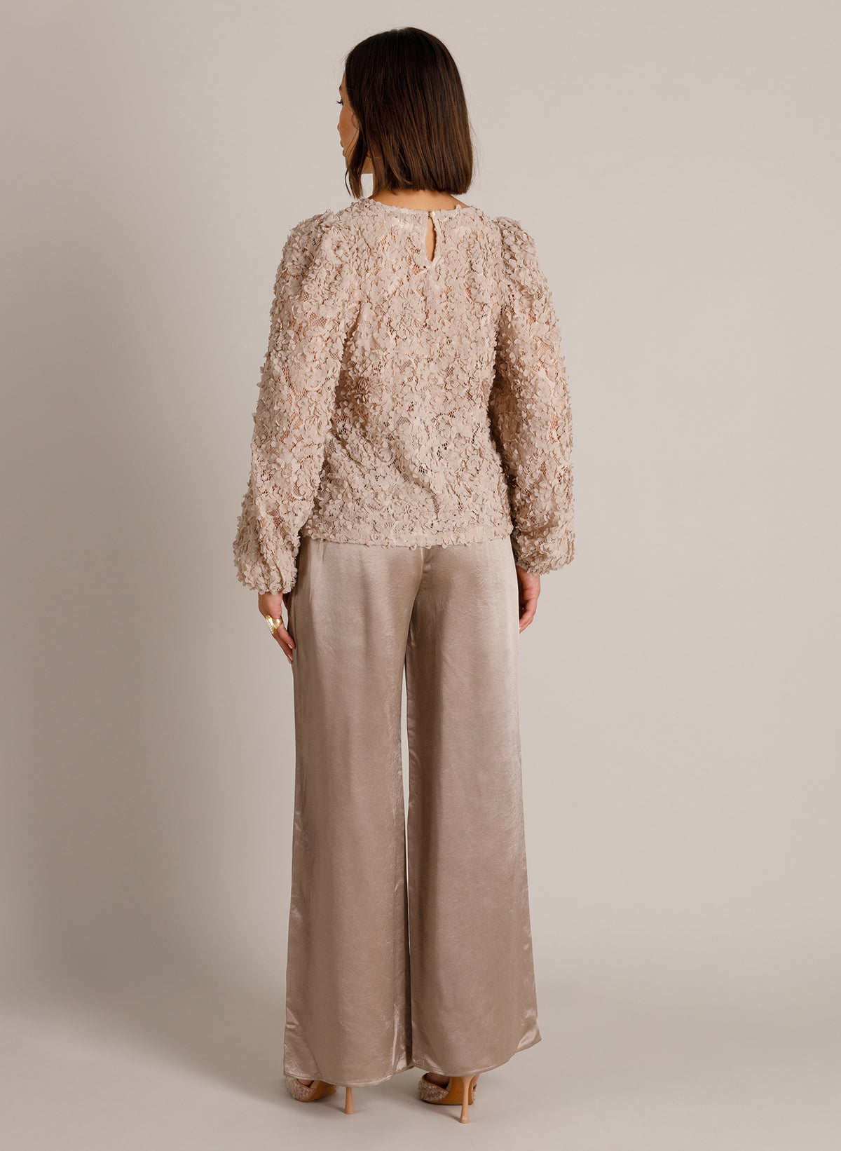 Yest Willa Textured Floral Lace Blouse