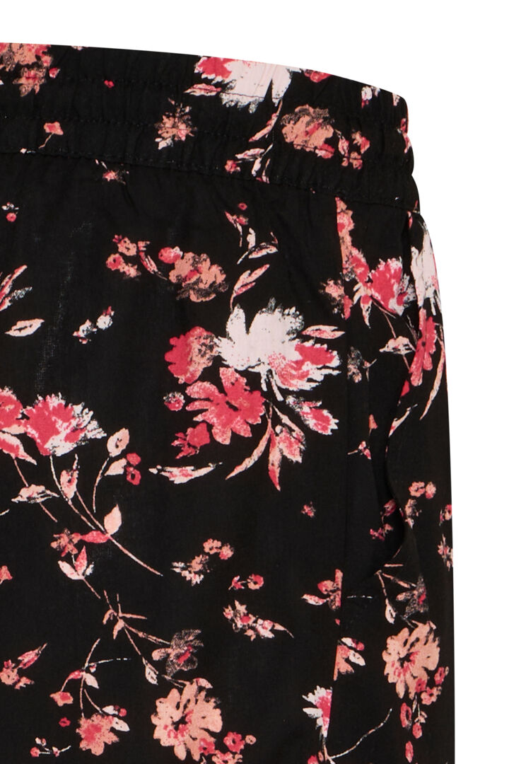 B.Young Joella Shorts