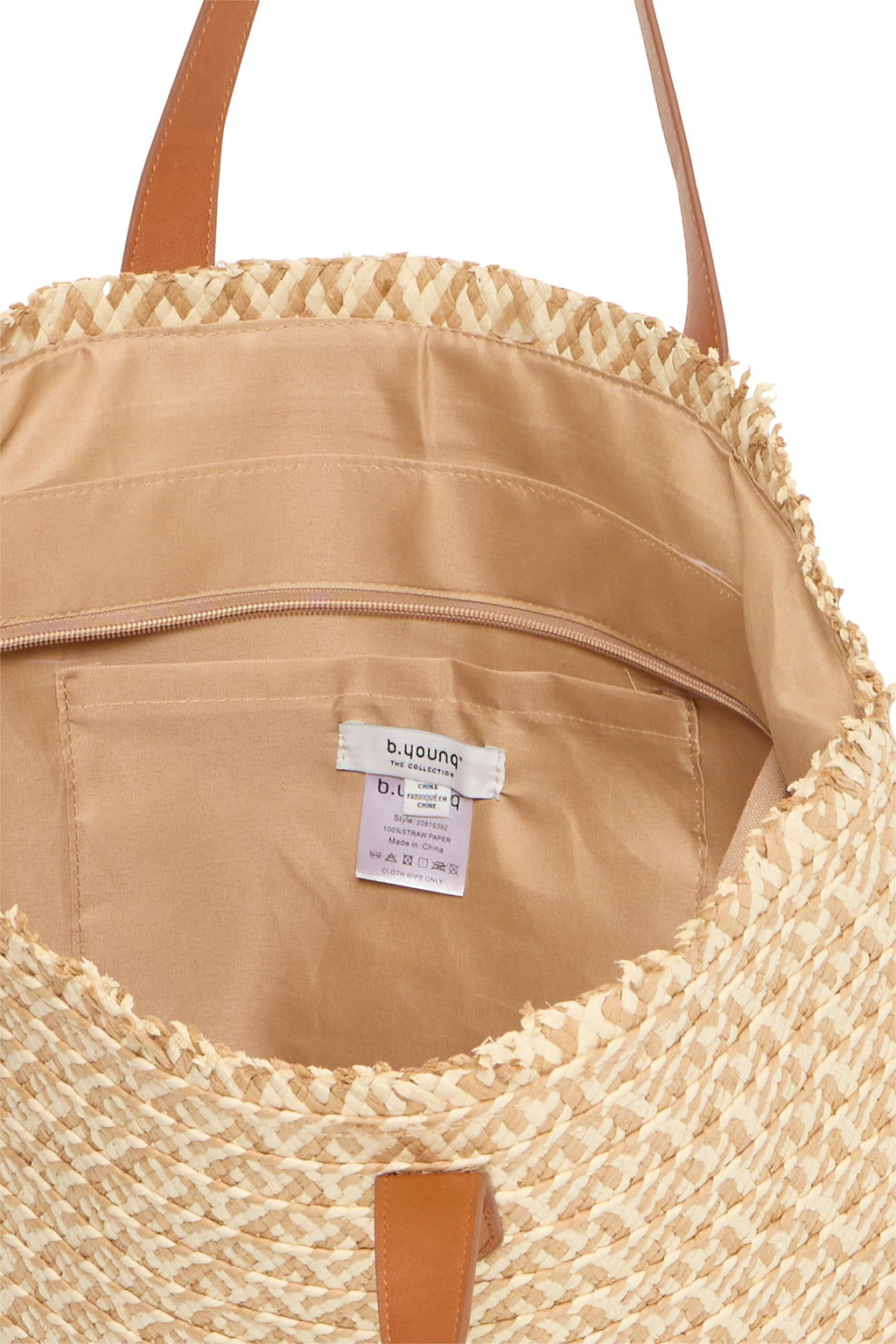 B.Young Vanta Bag