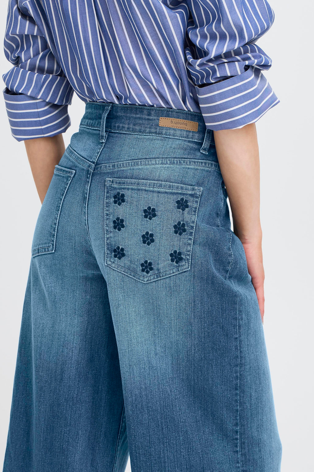 B.Young Komma Embroidered Pocket Wide Leg Jeans