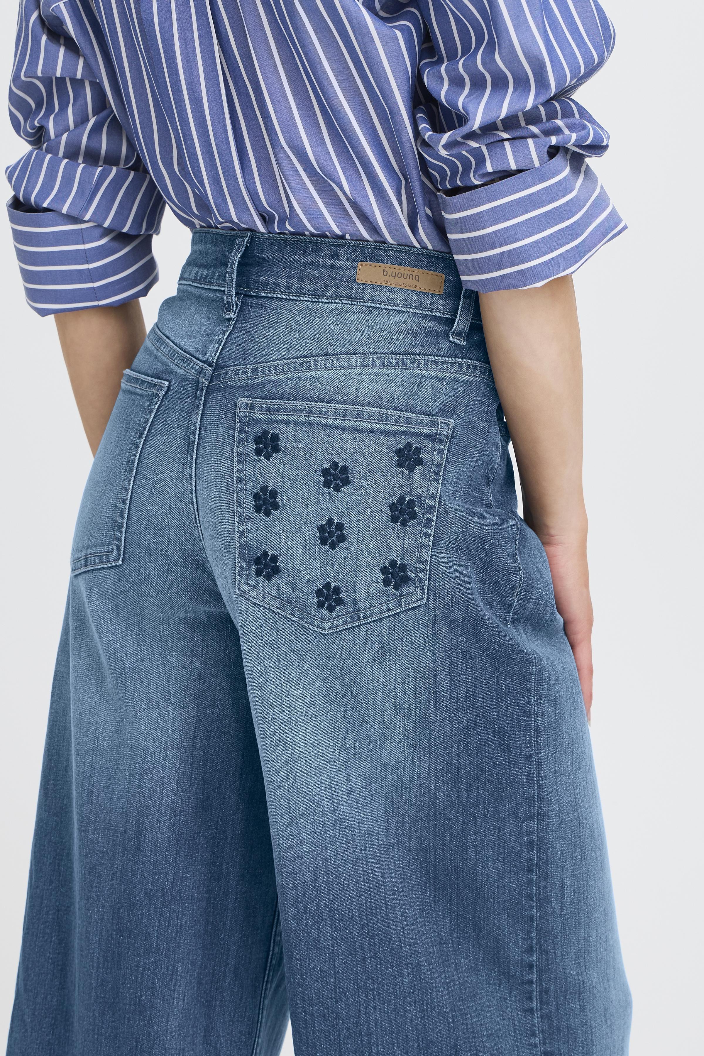 B.Young Komma Embroidered Pocket Wide Leg Jeans