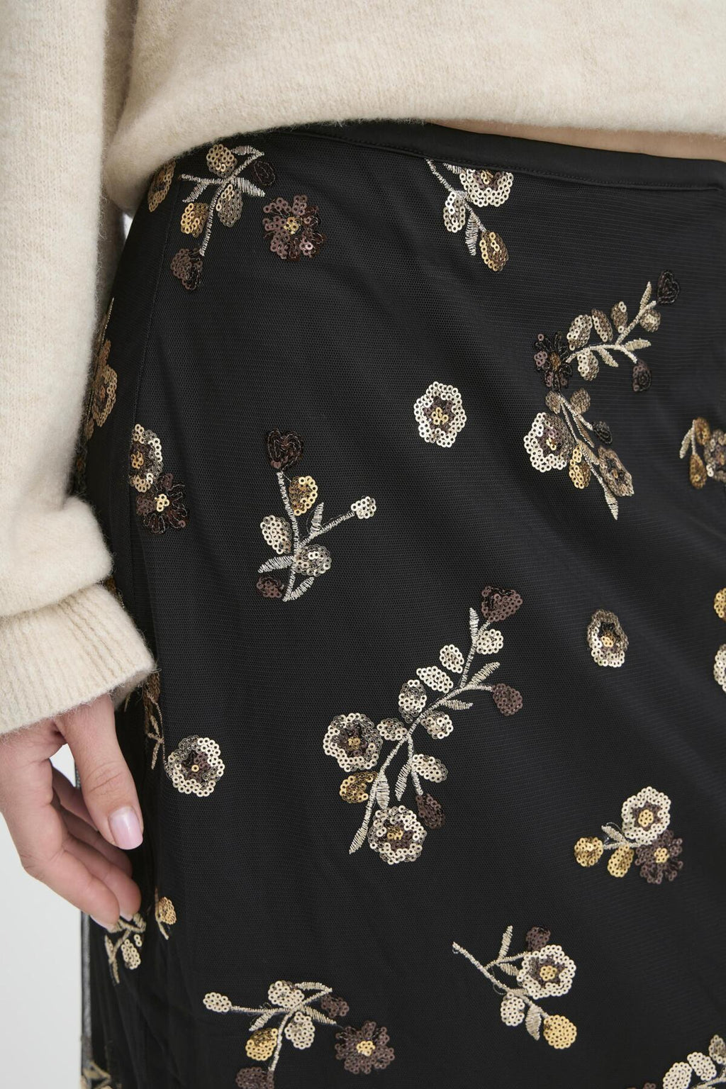 B.Young Renaz Floral Pencil Skirt