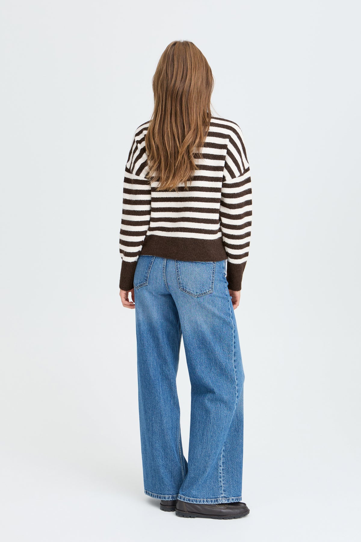 B.Young Omea Stripe Crew