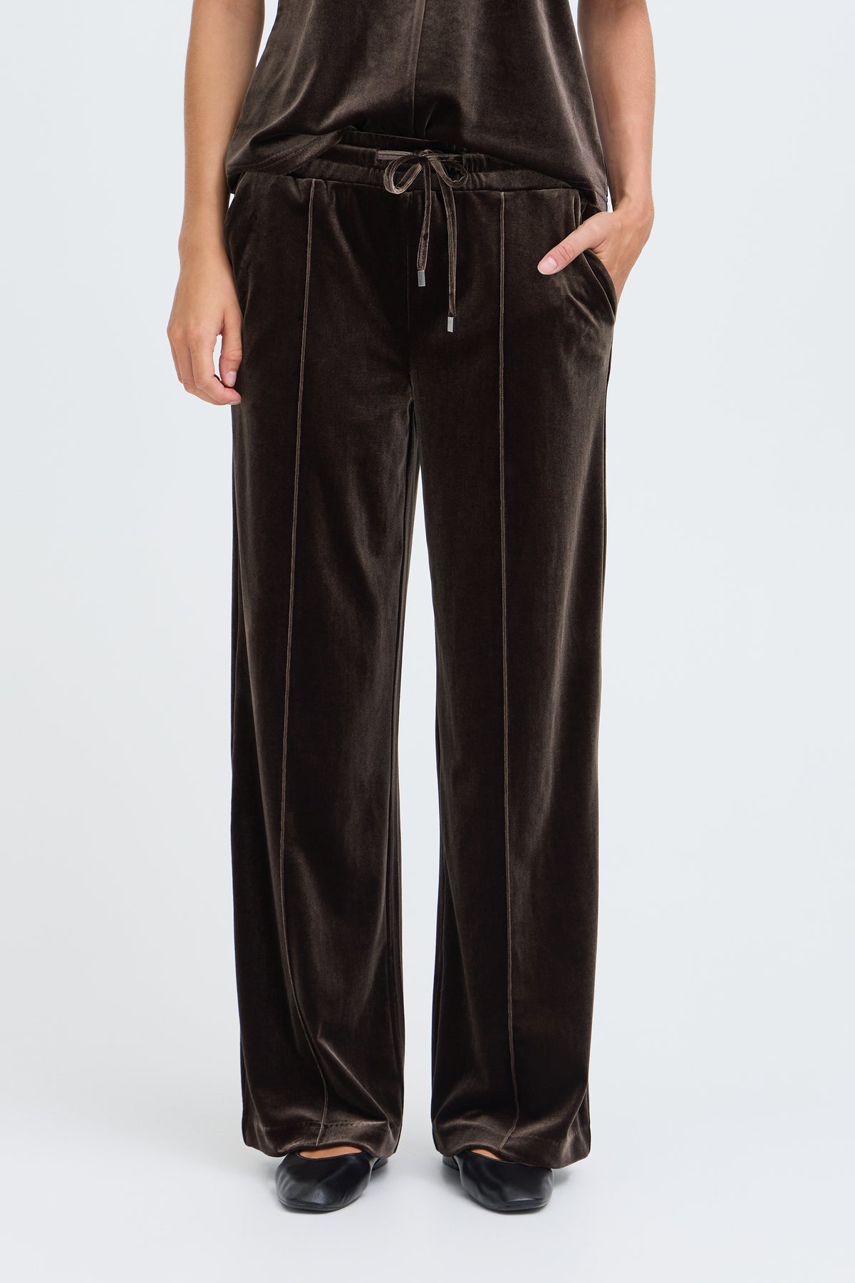 B.Young Perlina Velvet Joggers