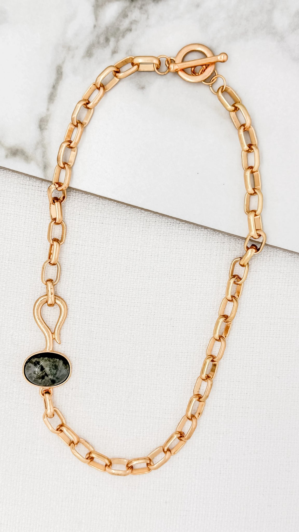 Envy Short Gold Chunky Chain & Stone Necklace