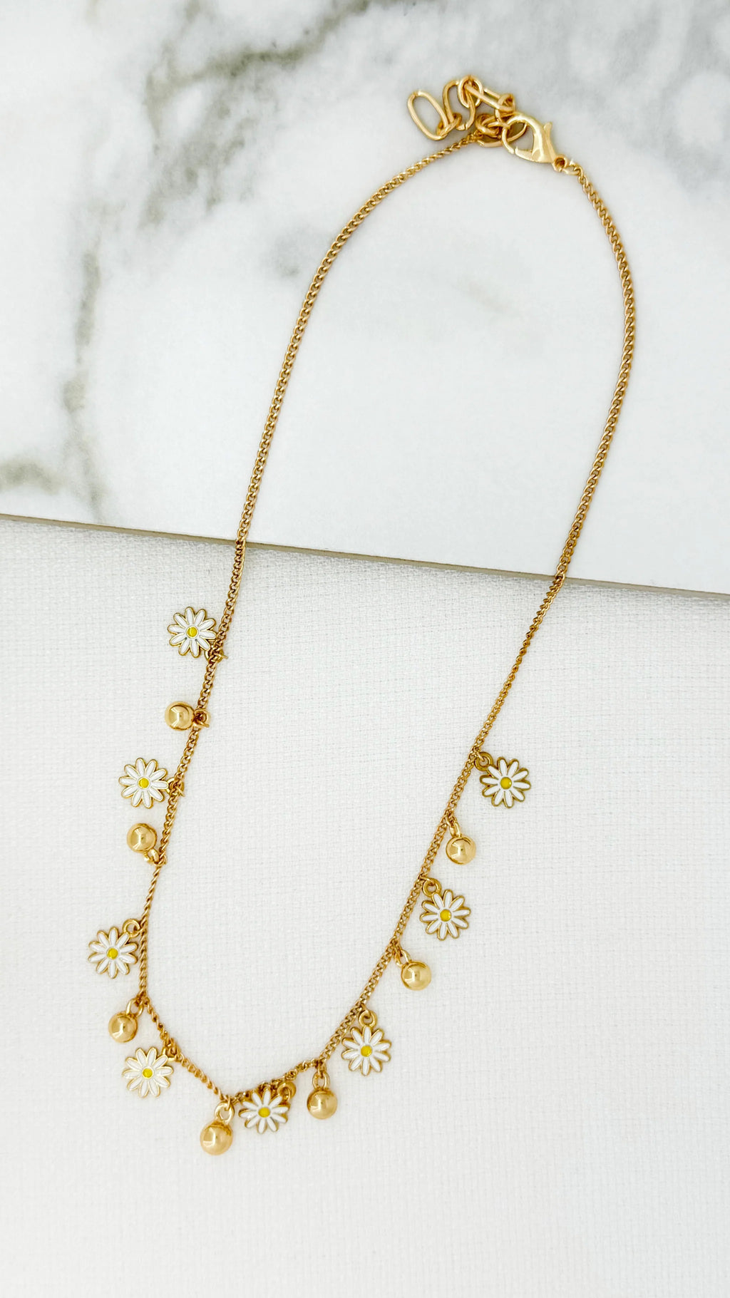 Envy Delicate Daisy & Bead Charm Necklace