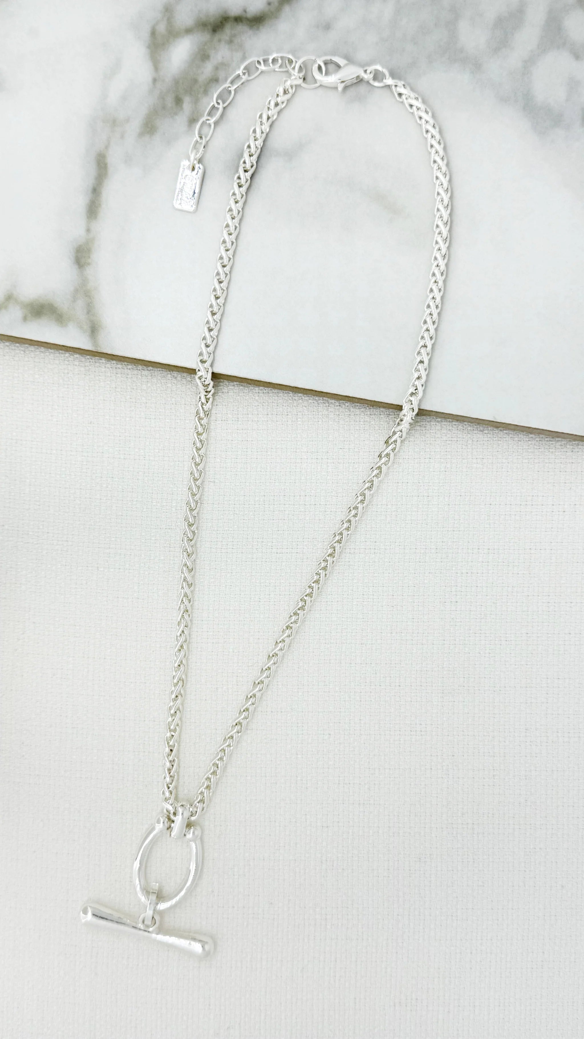Envy Short Oval Link Drop T-Bar Necklace - Silver