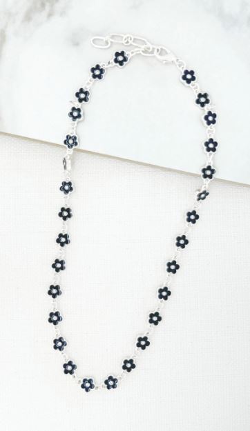 Envy Short Enamel Flower Necklace - Silver
