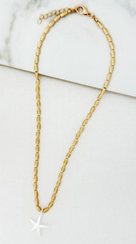 Envy Short Smooth Beaded Necklace with Star Pendant - Gold