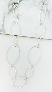 Envy Long Oval Loop Necklace - Silver