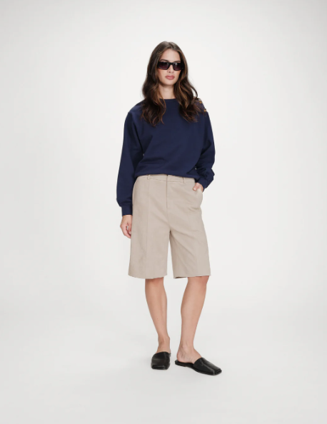 Grace & Mila Vonan Button Detail Sweatshirt