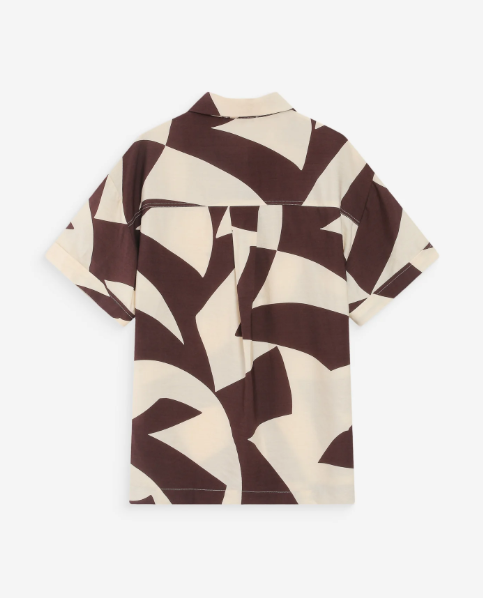 Grace & Mila Veil Graphic Print Short Sleeve Shirt